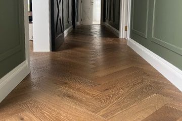 Измерение ударного шума на паркете, ламинате и SPC в одинаковых условиях